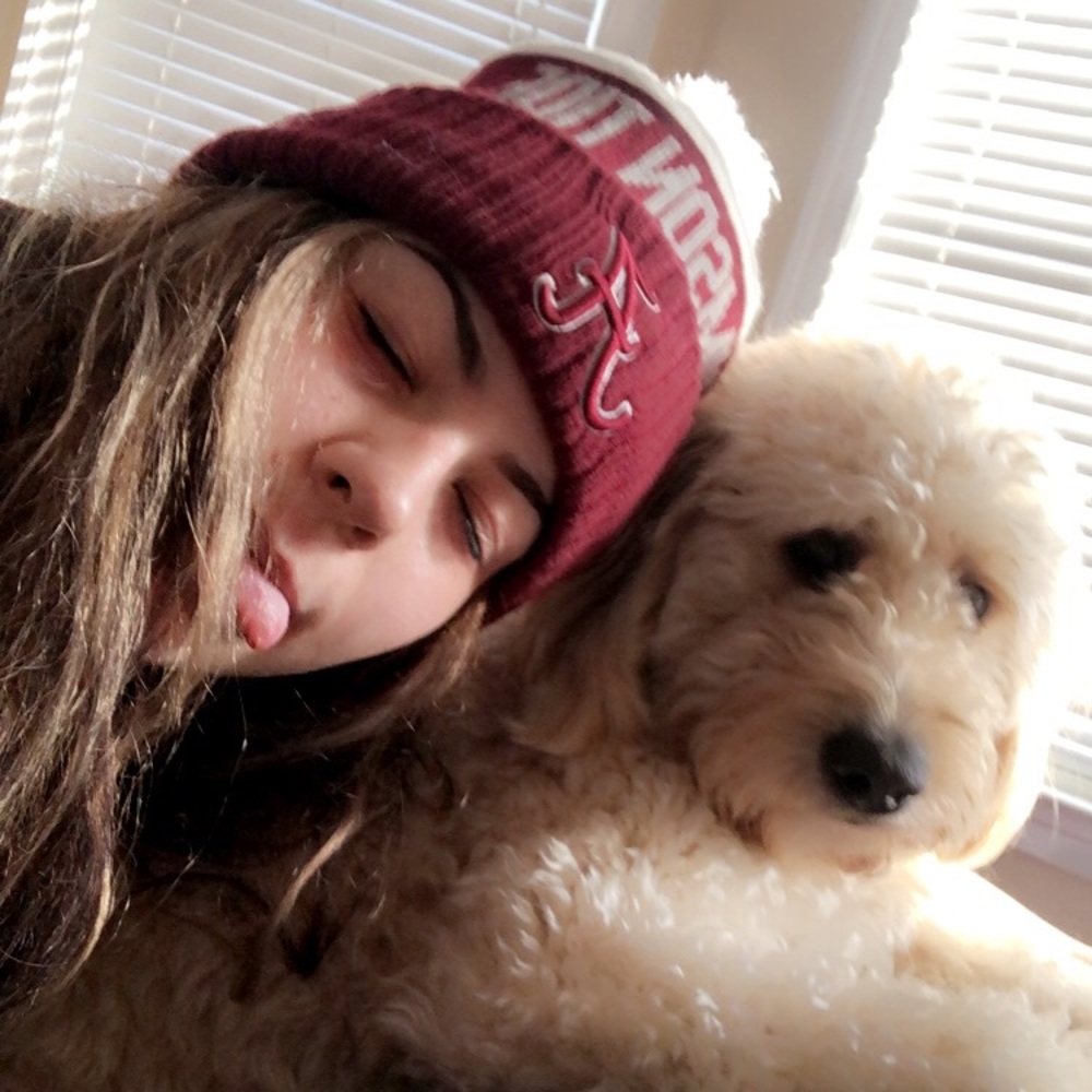 Meet your Posher, Alexia